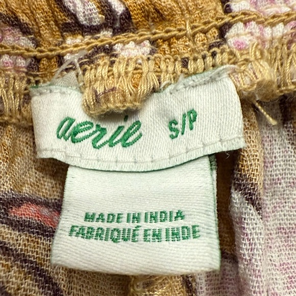 NWOT Aerie Floral Smocked High Waisted Shorts - Picture 2 of 3